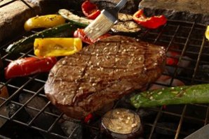 ITALIAN MARINATED STEAK WITH GRILLED RATATOUILLE