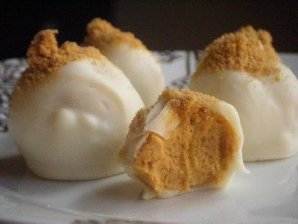 Pumpkin-Cream Cheese Truffles