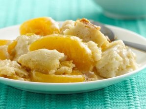 Slow Cooker Peach Cobbler