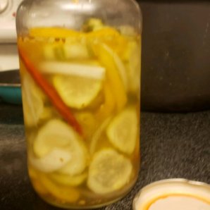 Quick-pickled sweet peppers