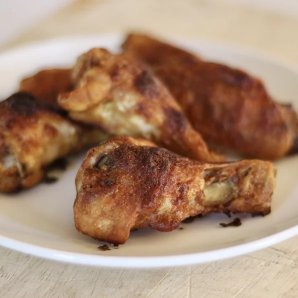 Sweet and Spicy Baked Keto Chicken Wings