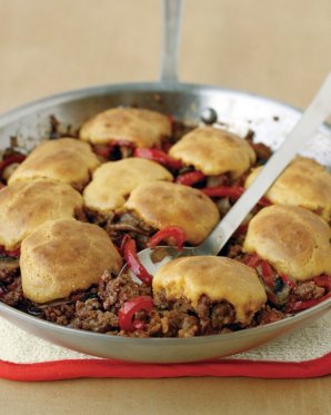 Cornbread-and-Beef Skillet Pie