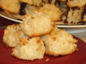 Soft Coconut Macaroons
