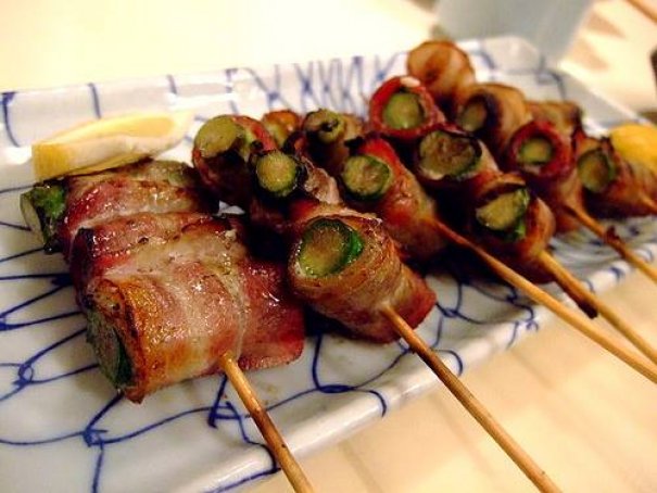 BACON WRAPPED ASPARAGUS BITES