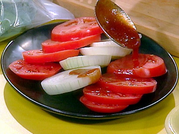 Tomato and Vidalia Onion Salad with Steak Sauce Dressing