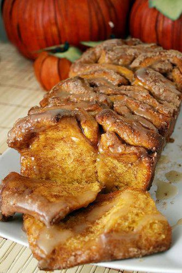 Pull-apart cinnamon sugar pumpkin bread