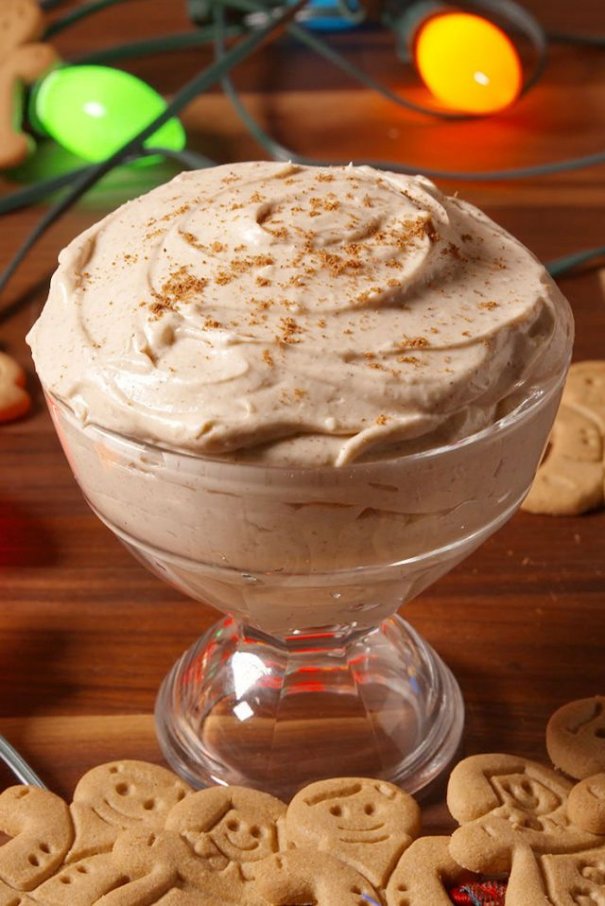 With gingerbread cookie dippers, it tastes like the world's best eggnog cheesecake.